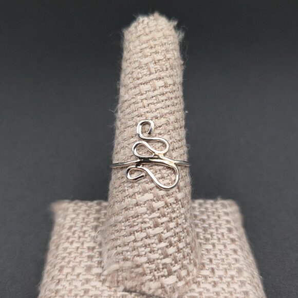 Jewelry - Size 8.25 Sterling Silver Freeform Style Handmade Band Ring A7139